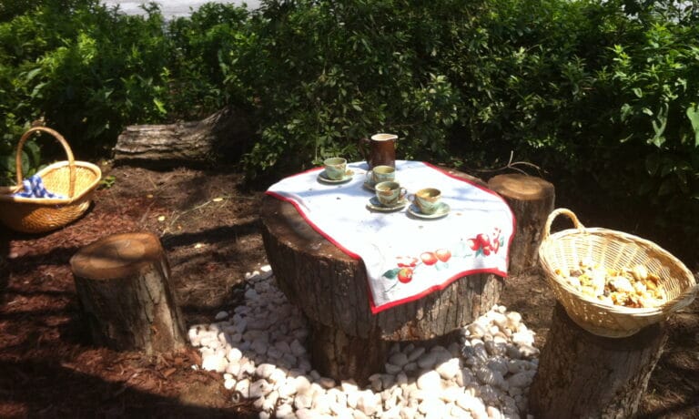 Bello rincón hecho de tocones Bello rincón hecho de tocones