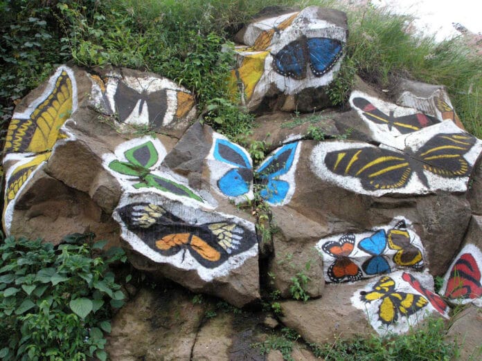 Piedras decoradas, un detalle diferentes Piedras decoradas