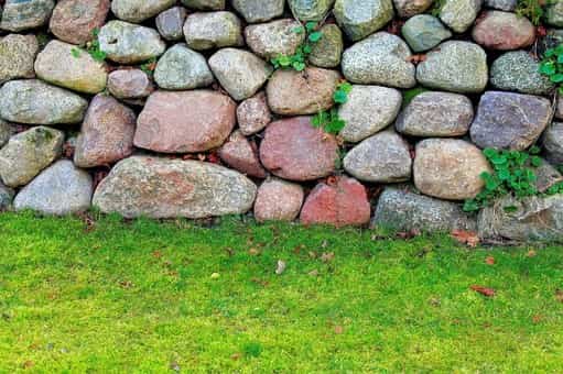 Muro con piedras