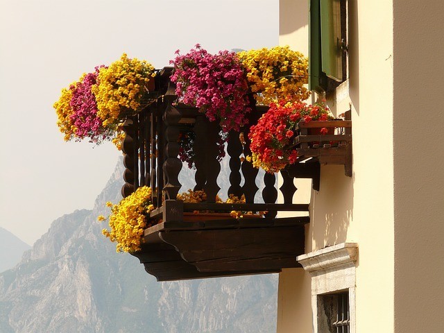 Las mejores claves para decorar balcones pequeños