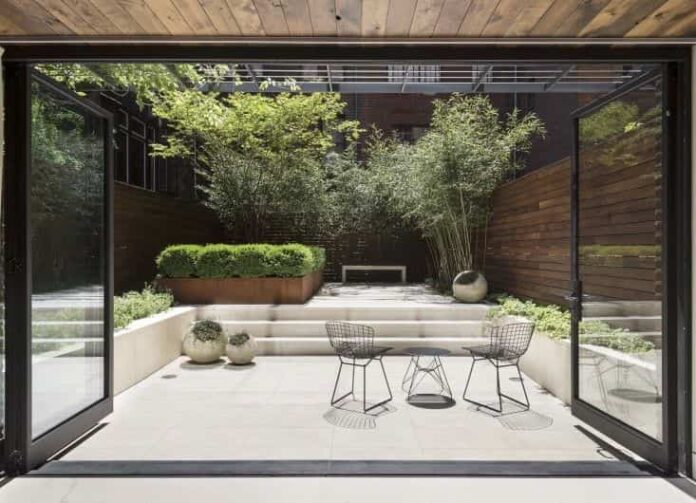 decorar un jardín pequeño