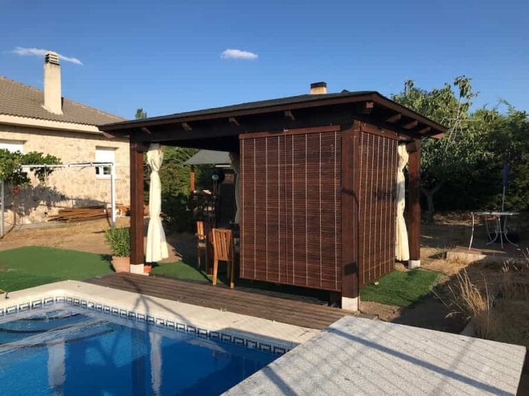 Cubrir una pérgola con persianas alicantinas Cubrir una pérgola con persianas alicantinas