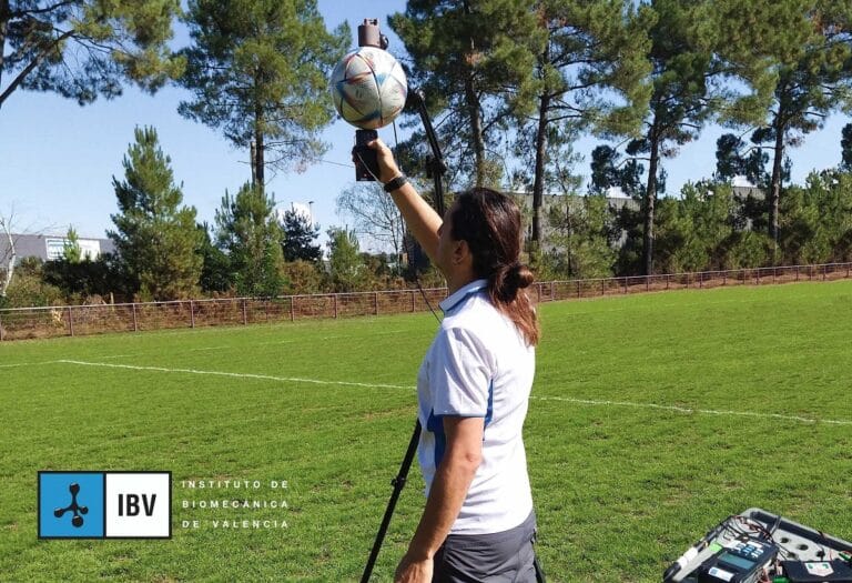 IBV se convierte en el único centro español acreditado por la FIFA para certificar campos de césped natural IBV se convierte en el único centro español acreditado por la FIFA para certificar campos de césped natural