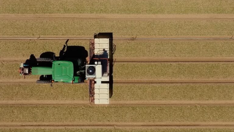 Carbon Robotics LaserWeeder G2: el robot que elimina malas hierbas con láser y sin químicos