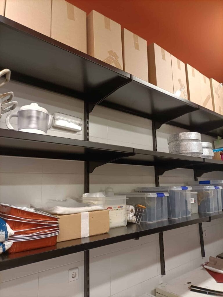 Carlos Astibia: Transformando la Industria de Estanterías en Navarra